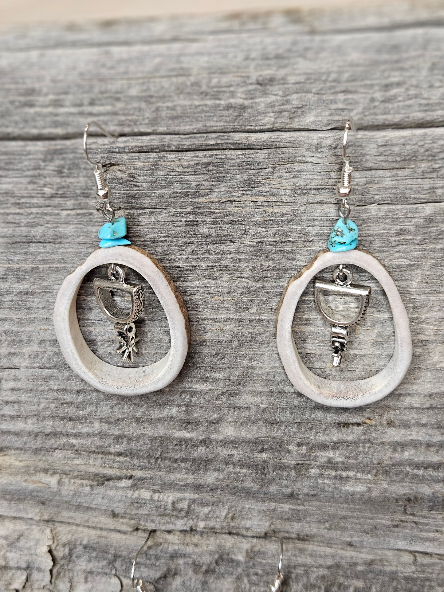 Spurs 'n Turquoise