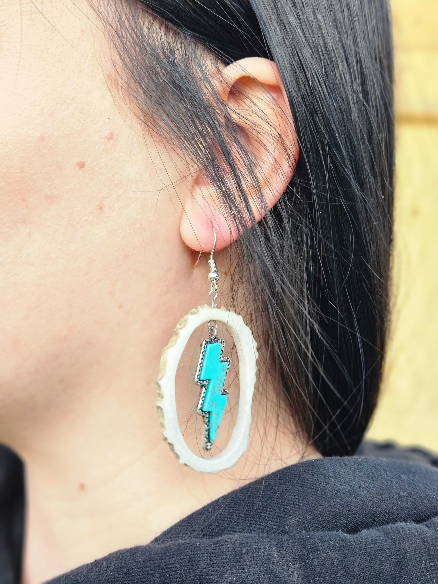 Turquoise Lightning