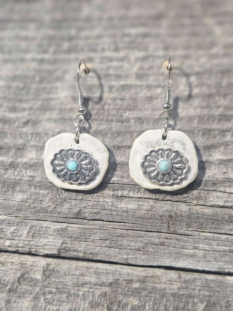 Mini Concho w/ blue gem