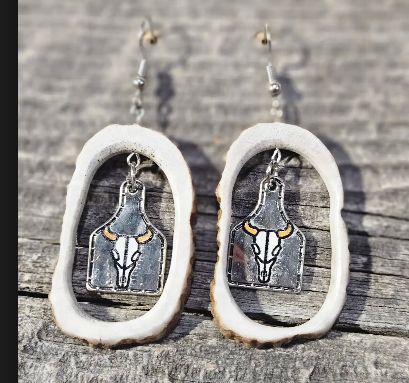 Silver tag with Skull Head